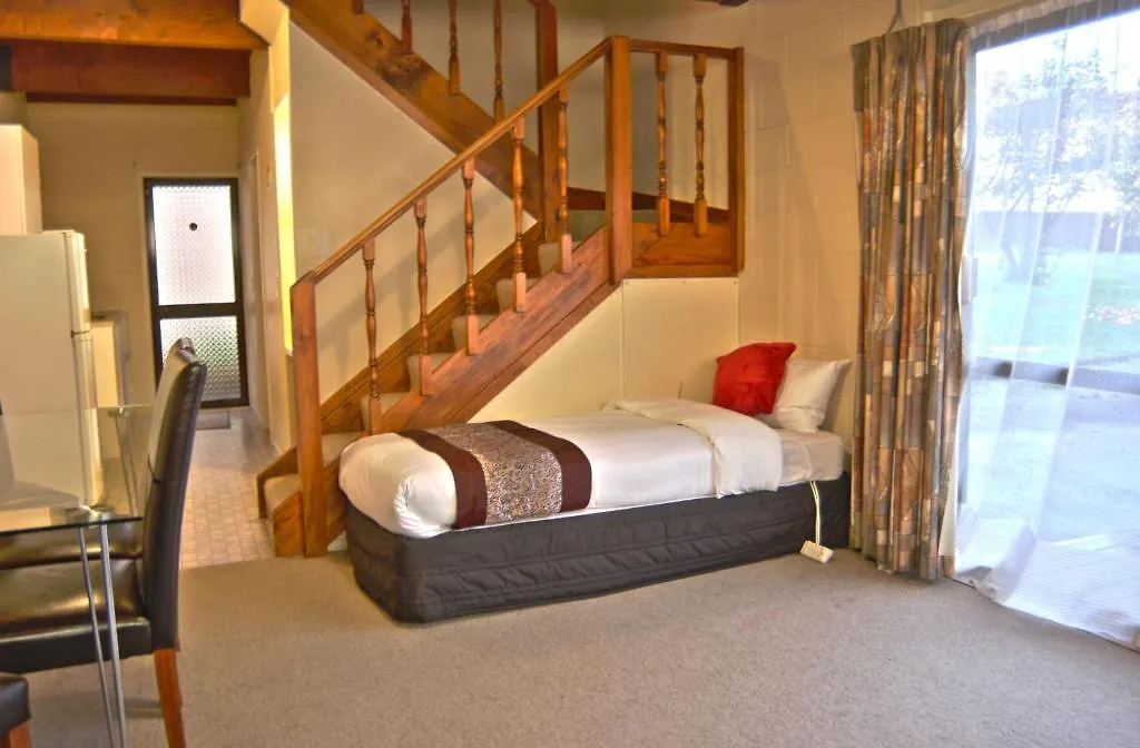 ***  Barcelona Motel Taupo New Zealand