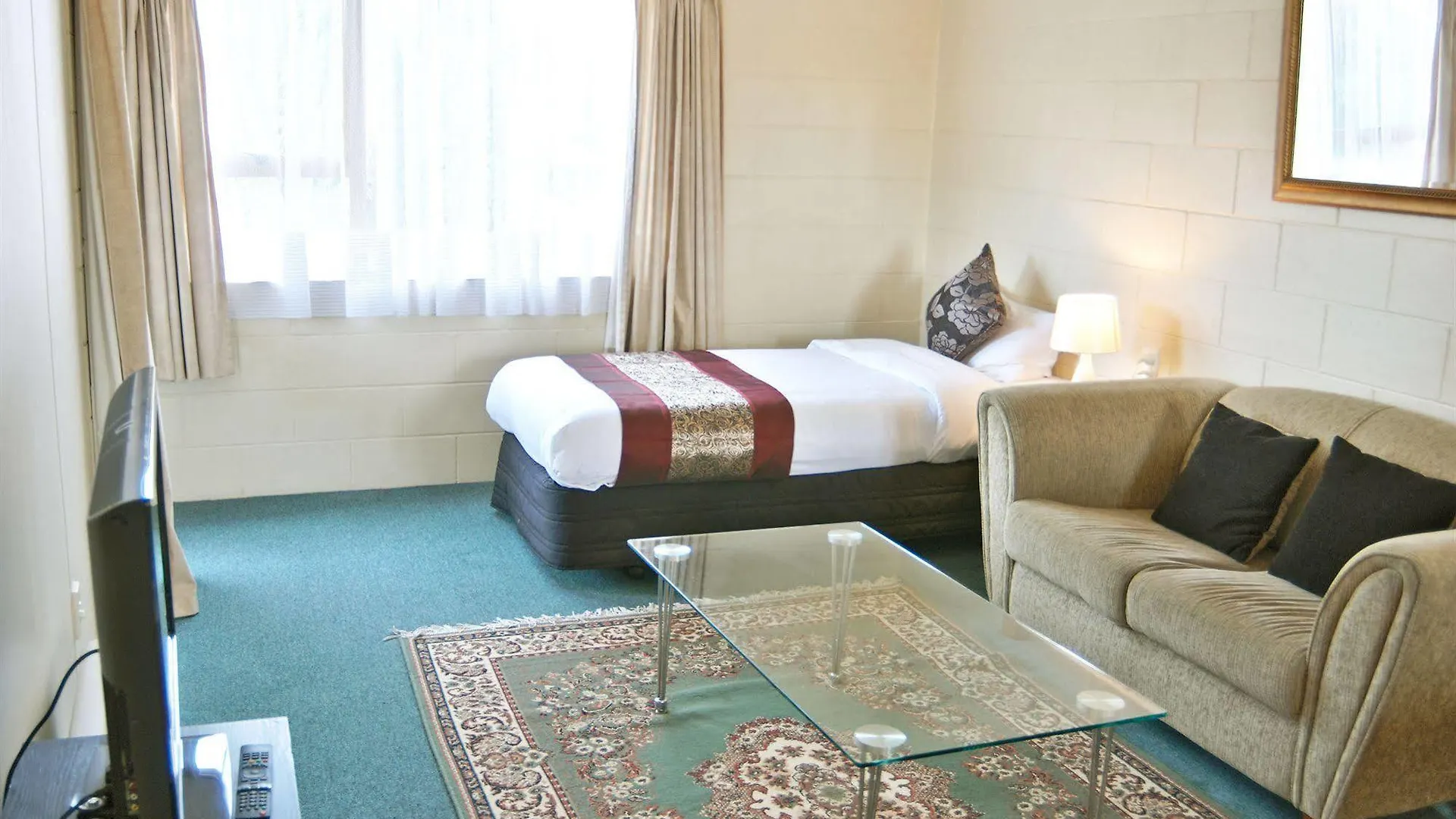 Barcelona Motel Taupo New Zealand